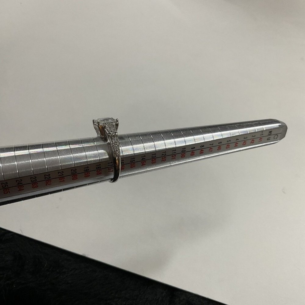 Sterling Silver and Cubic Zirconia Emerald Cut  Engagement Ring Sz 8 KL DESIGNS - Picture 4 of 8